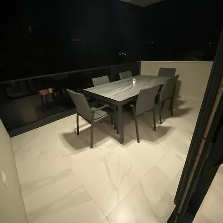 アパート Luxus Apartment Mit Pool Und Meerblick